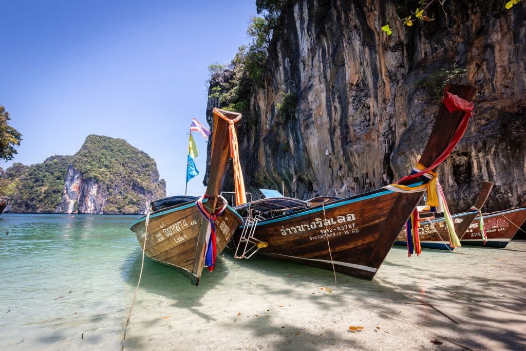 island hopping boats in thailand