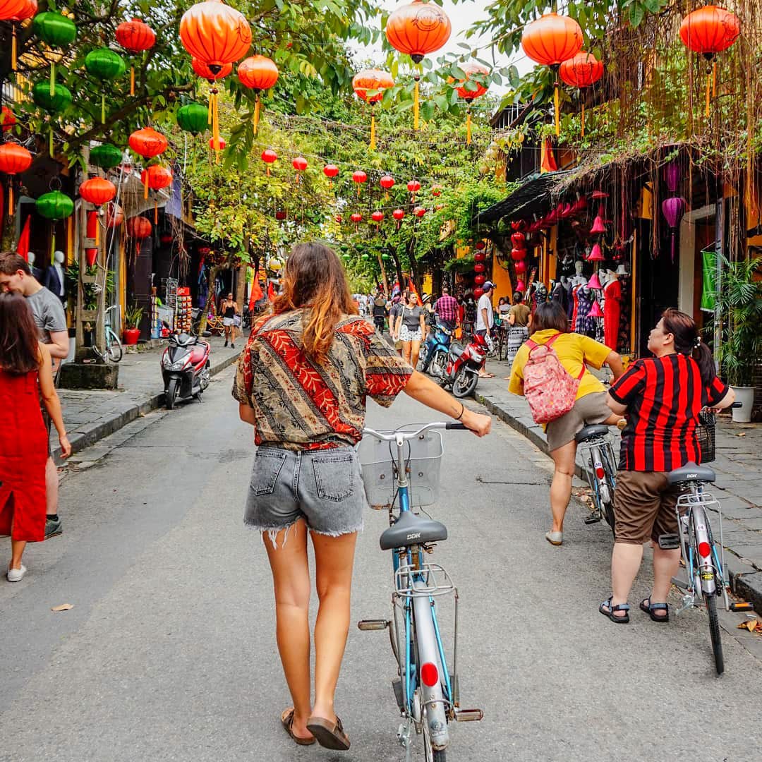 Travel Solo in Vietnam… is it worth it?